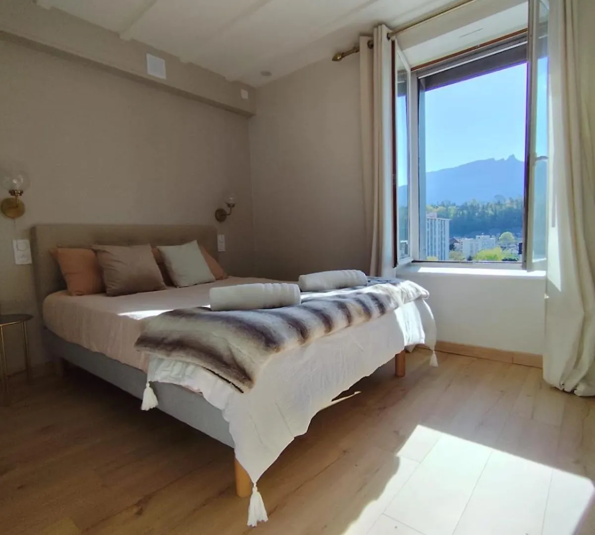 Elegant Studio Between Train Station And City Center Aix-les-Bains
