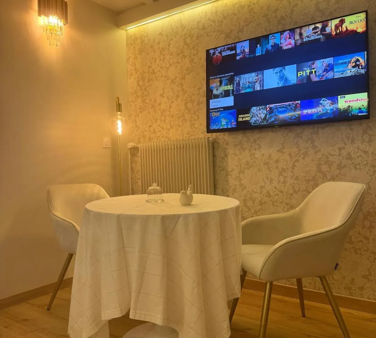 Apartment Elegant Studio Between Train Station And City Center Aix-les-Bains